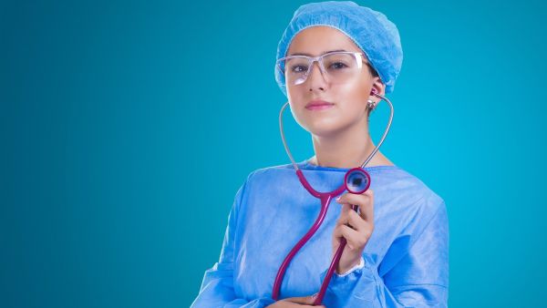طبيب البوابة: علاجات طبيعية لتأجيل الدورة الشهرية