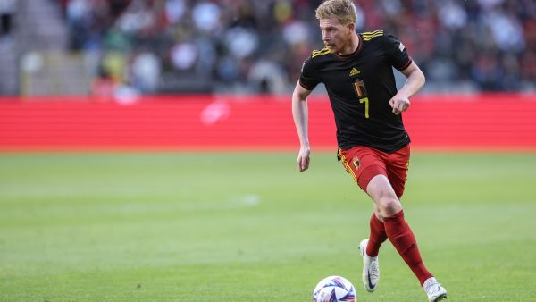 (Photo by Kenzo TRIBOUILLARD / AFP) تشكيلة بلجيكا المتوقعة أمام ويلز اليوم في دوري الأمم الأوروبية