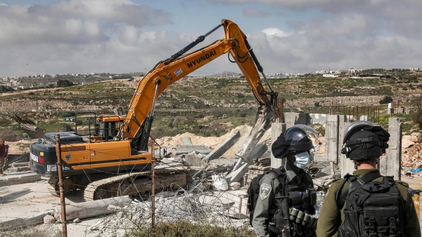 Demolishing home Israeli style 