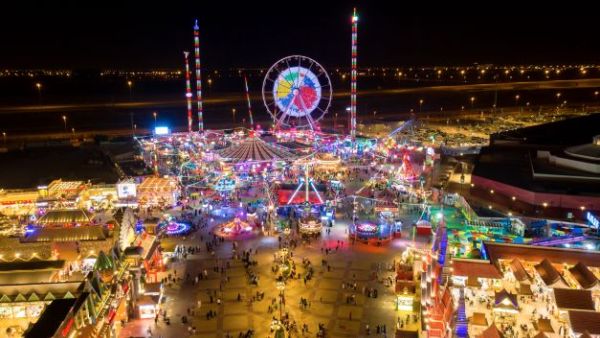 The one of its kind helium balloon ride will rise over 200 feet above ground, providing spectacular 360-degree bird’s eye view across Global Village and the Dubai skyline The ‘’Global Village Big Balloon’’ Ride Is Set To Take Guests to New Heights for Season 27