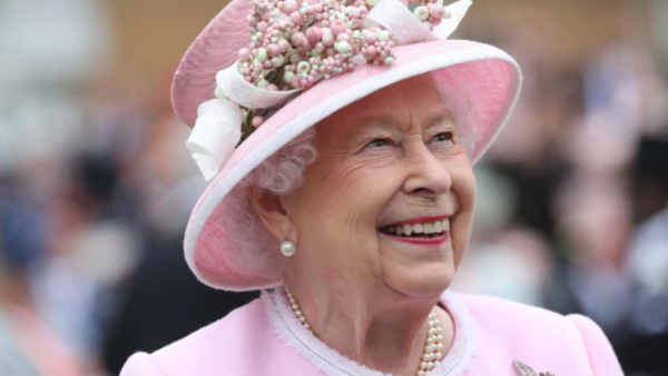 The Crown Pauses Filming Following Queen's Death 