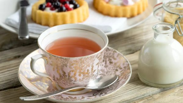 طريقة صنع الشاي الإنجليزي على الأصول