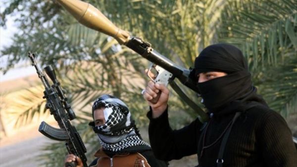 مقاتلان من تنظيم داعش