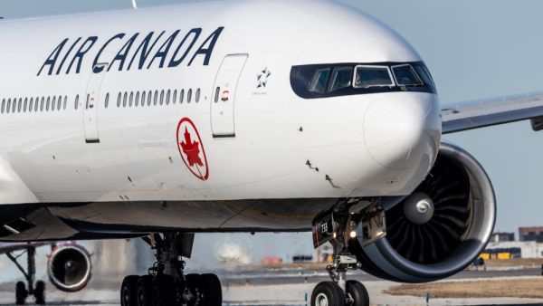 Air Canada Buys 30 Electric-Hybrid Aircrafts