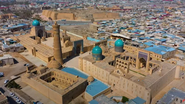 أوزبكستان.. انفجار بمستودع تابع لوزارة الدفاع