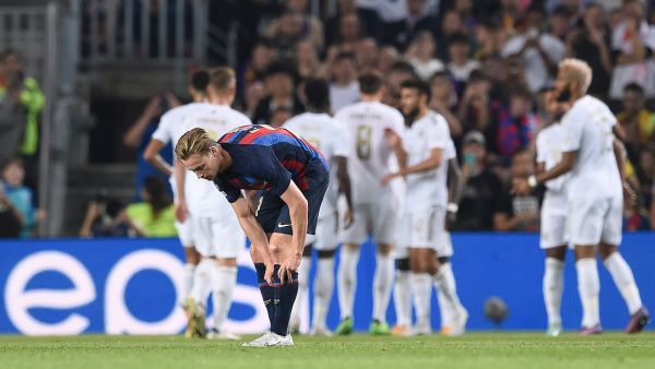 برشلونة يعاني وبايرن يتألق (المصدر: أ ف ب)
