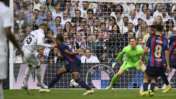 فالفيردي يسجل هدف ريال مدريد الثاني (المصدر: أ ف ب)