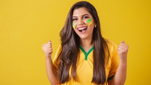 صور تسريحات شعر عصرية مناسبة لحضور كأس العالم 2022 
