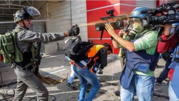 حصار مؤسساتي صهيوني على الاعلام الفلسطيني في كل مكان