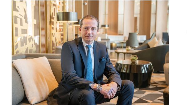 Four Seasons Hotel Kuwait at Burj Alshaya Announces Martin Kipping as New General Manager