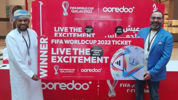 خلال الحدث Ooredoo تقدم لعملائها سعداء الحظ فرصة العمر للاستمتاع بأجواء كأس العالم FIFA قطر 2022™