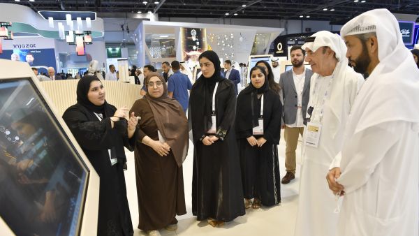 جامعة الإمارات تشارك في "أسبوع جيتكس للتقنية 2022 "  بمشاريع مبتكرة في مجالات الذكاء الاصطناعي والأمن السيبراني