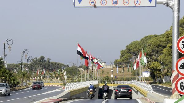  7 قرارات في القمة العربية