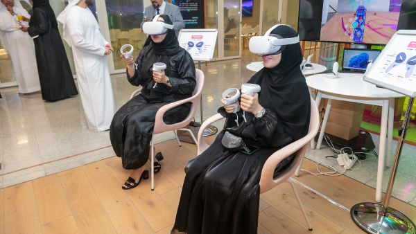 "كلية محمد بن راشد" تستشرف مستقبل الميتافيرس وتقنياته وتطبيقاته الحكومية
