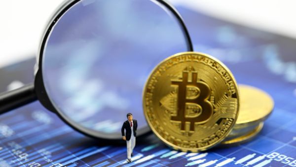 العملات الرقمية في أسبوع: إطلاق أول منتج للبيتكوين مدعوم مادياً في ناسداك دبي