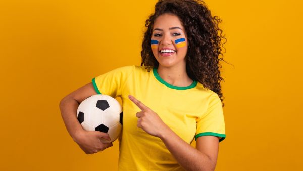 اجمل رسمات مكياج علم البرازيل .. لتتألقي خلال تشجيعك فريقك المفضل
