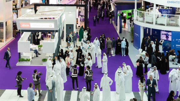 جامعة الإمارات تنظم جلسات حوارية متخصصة وتستعرض ابتكاراتإعلامية خلال الكونغرس العالمي للإعلام 2022