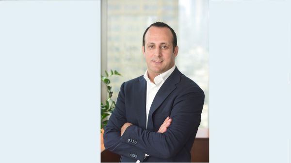 كريم بنكيران، الرئيس التنفيذي للشؤون التجارية في دو دو تطلق تقريراً جديداً يسّلط الضوء على أهمية توجّه المؤسسات نحو تسريع وتيرة التحوّل في شبكاتها