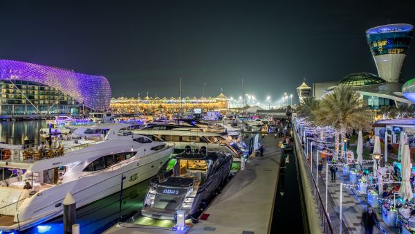 Yas Marina Pit-stop at Yas Marina during the Formula 1 Etihad Airways Abu Dhabi Grand Prix 2022