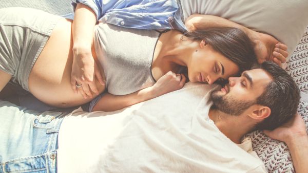 طبيب البوابة: 6 فوائد الجماع أثناء الحمل 