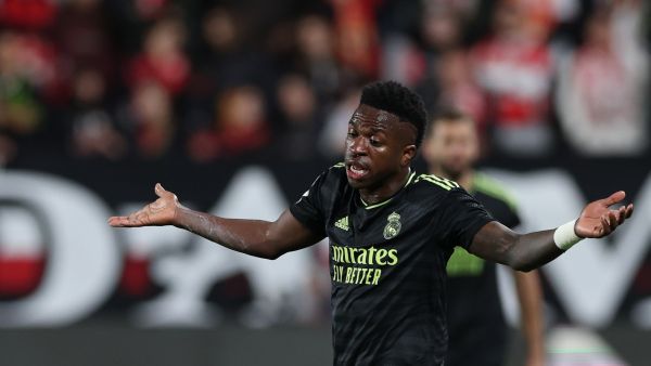 Real Madrid's Brazilian forward Vinicius Junior reacts during the Spanish league football match between Rayo Vallecano de Madrid and Real Madrid CF at the Vallecas Stadium in the Madrid district of Puente de Vallecas on November 7, 2022. (Photo by Pierre-Philippe Marcou / AFP)