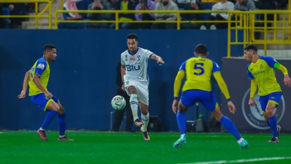 التعادل سيد الموقف بين النصر والهلال (المصدر: كووورة)