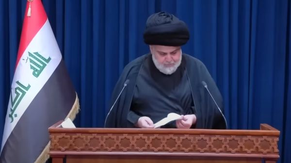 الزعيم الشيعي في العراق مقتدى الصدر