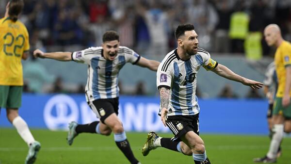 الأرجنتين تتخطى الكنغر الأسترالي بصعوبة وتصل للدور ربع النهائي في كأس العالم 