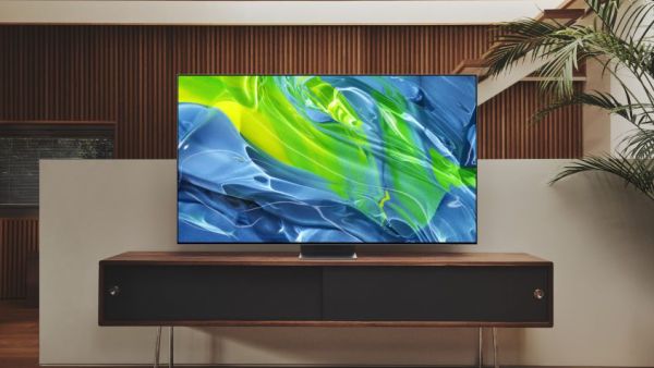 تأتي تلفزيونات سامسونج OLED بحجمين، وهما 65 و 55 بوصة لرفع مستوى تجربة المشاهدة للمستخدمين لوجود أحدث التقنيات. سامسونج للإلكترونيات توسع مجموعة تلفزيوناتها للعام 2022 مع إطلاق جهاز OLED في المملكة العربية السعودية