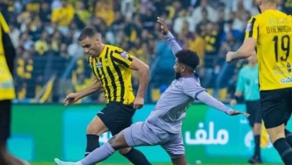 الاتحاد يتخطى النصر ويضرب موعداً مع الفيحاء في نهائي كأس السوبر السعودي (المصدر: كووورة)