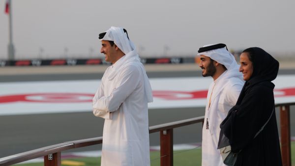 الشيخ محمد برفقة شقيقه أمير قطر الشيخ تميم بن حمد