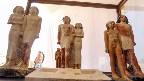 اكتشاف تماثيل لميسي الفرعوني بمصر