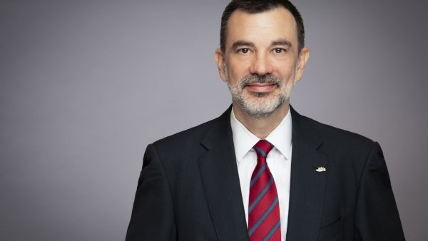 Fernando Morillo, Senior Executive Vice President, Group Head of Retail Banking, Mashreq. Mashreq Successfully Acquires Digital Banking License to Commence Operations in Pakistan