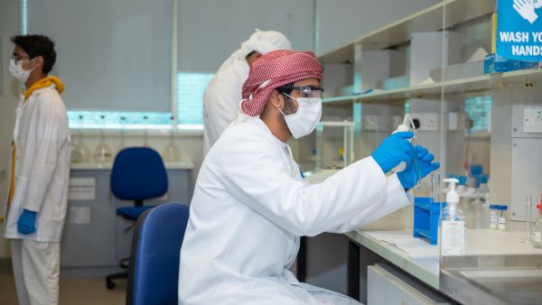 جامعة الإمارات تتعاون بحثياً مع جامعة مالايا   الماليزية في 11 مشروعاً بحثياً متنوعاً