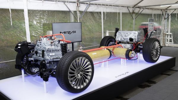 Toyota Mirai Toyota Showcases Pioneering Hydrogen FCEV Technology at World Future Energy Summit