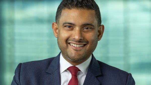الاتحاد للطيران تُعيّن آريك دي رئيسًا تنفيذيًا لشؤون الإيرادات  إنشاء قسم جديد الإيرادات
