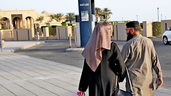 منح ابناء السعوديات المتزوجات من رجل اجنبي الجنسية السعودية