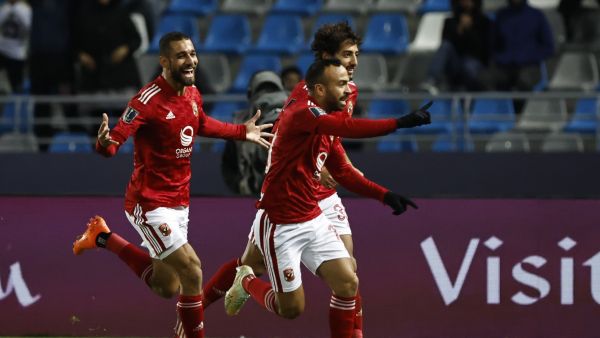 الأهلي يتحدى ريال مدريد اليوم (المصدر: أ ف ب)