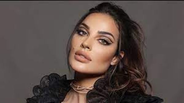 نادين نجيم 