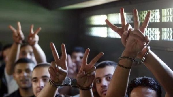 Palestinian prisoners held in administrative detention 