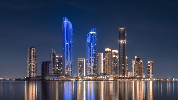 شهدت مبيعات العقارات للرّبع الأخير من عام 2022 (أكتوبر إلى ديسمبر) نمواً بنسبة 16% مقارنة بالرّبع الأخير من عام 2021. إعمار للتطوير تسجّل مبيعات عقارية بقيمة 30.713 مليار درهم إماراتي (8.362 مليار دولار أمريكي) في عام 2022، محقّقة ارتفاعاً بنسبة 12% مقارنة بالعام 2021