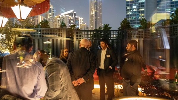 Carnegie Mellon graduates network in Dubai