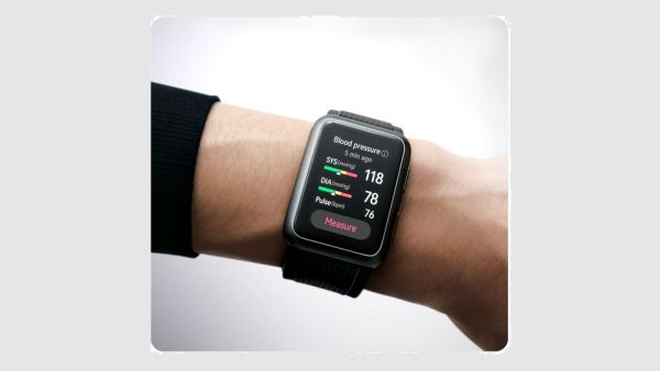  HUAWEI WATCH GT 3 Pro and WATCH D compete for the Global Mobile Awards in MWC 2023