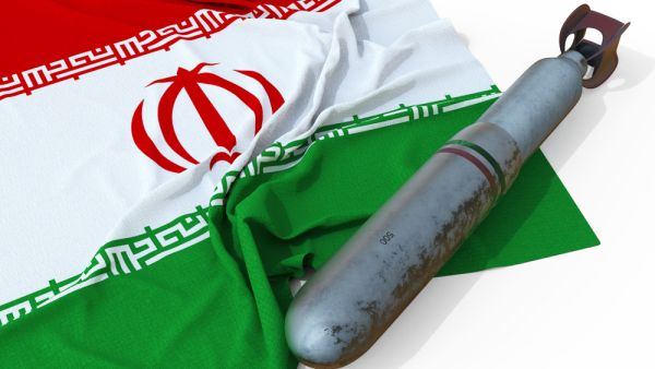 تقدم ايران دعما غير محدود للمليشيا الحوثية التي تستولي على الحكم في اليمن