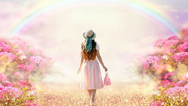 ما المعنى الرمزي لرؤية ألوان قوس قزح في الحلم؟