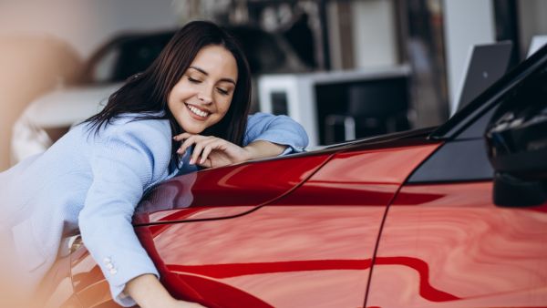 ماذا تمثل السيارات الجديدة في الأحلام؟