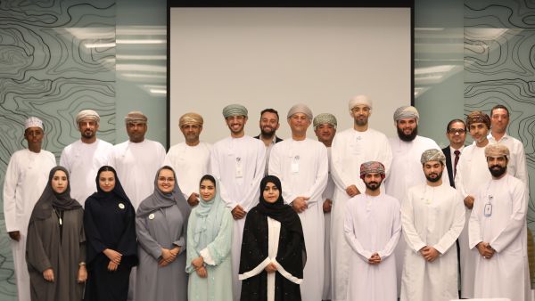 During the event young omanis successfully complete graduate training programme run by oman oil marketing company