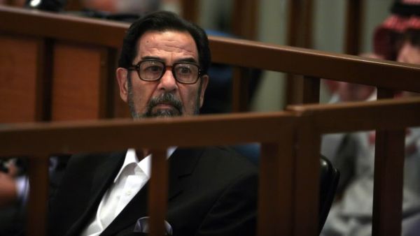  الرئيس العراقي الراحل صدام حسين