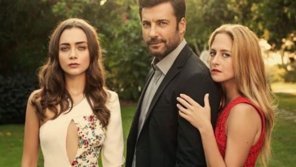 مسلسل حرب الورود