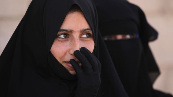 اعلان عباءة